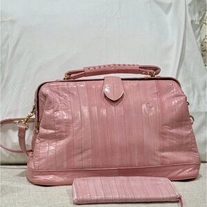 Pink eel skin vintage Satchel Doctors Bag 👜 with Matching zip Wallet excellent